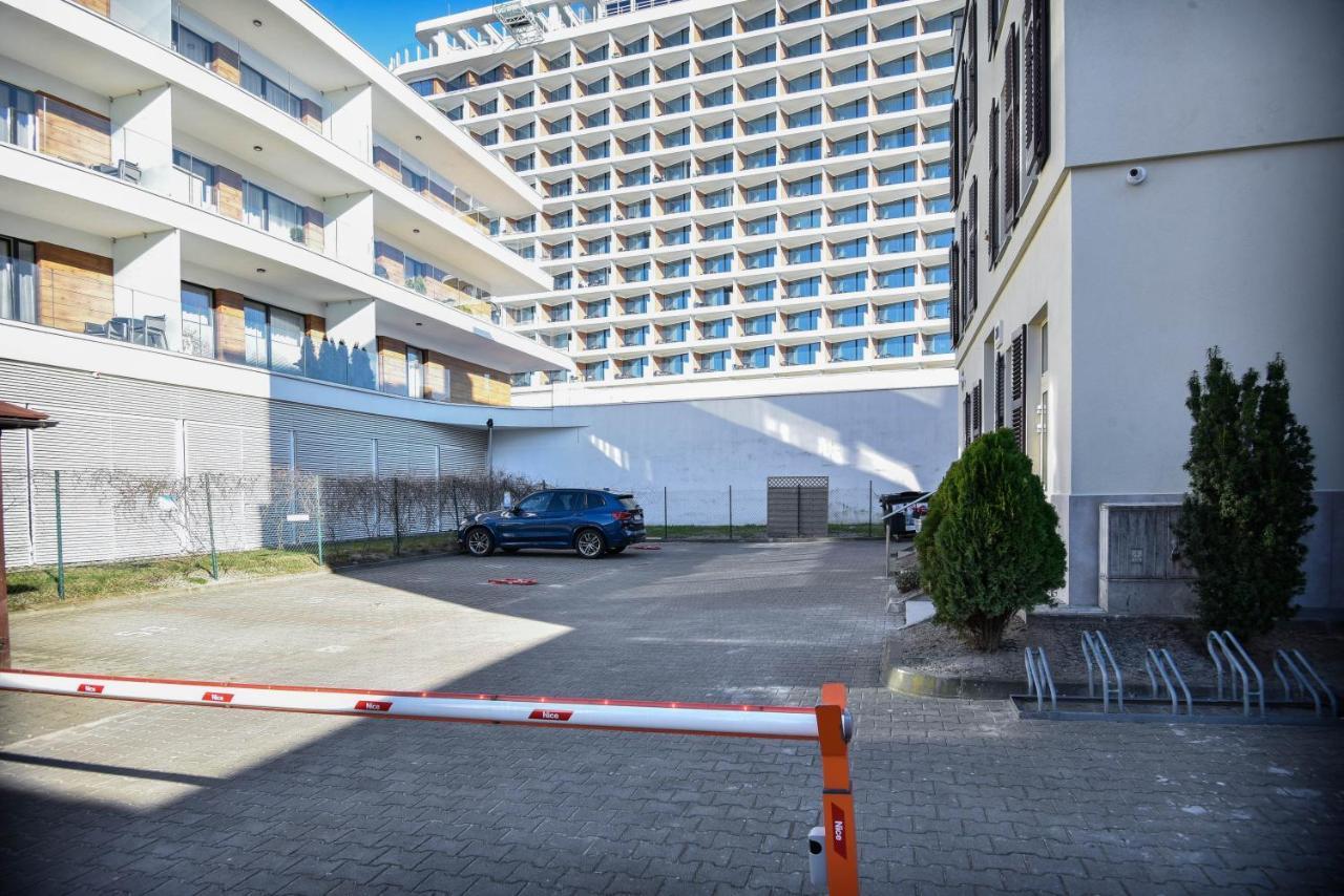 Apartamenty Promenada Z Tarasem I Parkingiem - Apartamenty Na Wyspie Świnoujście Exterior foto